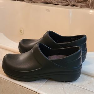 Croc clog